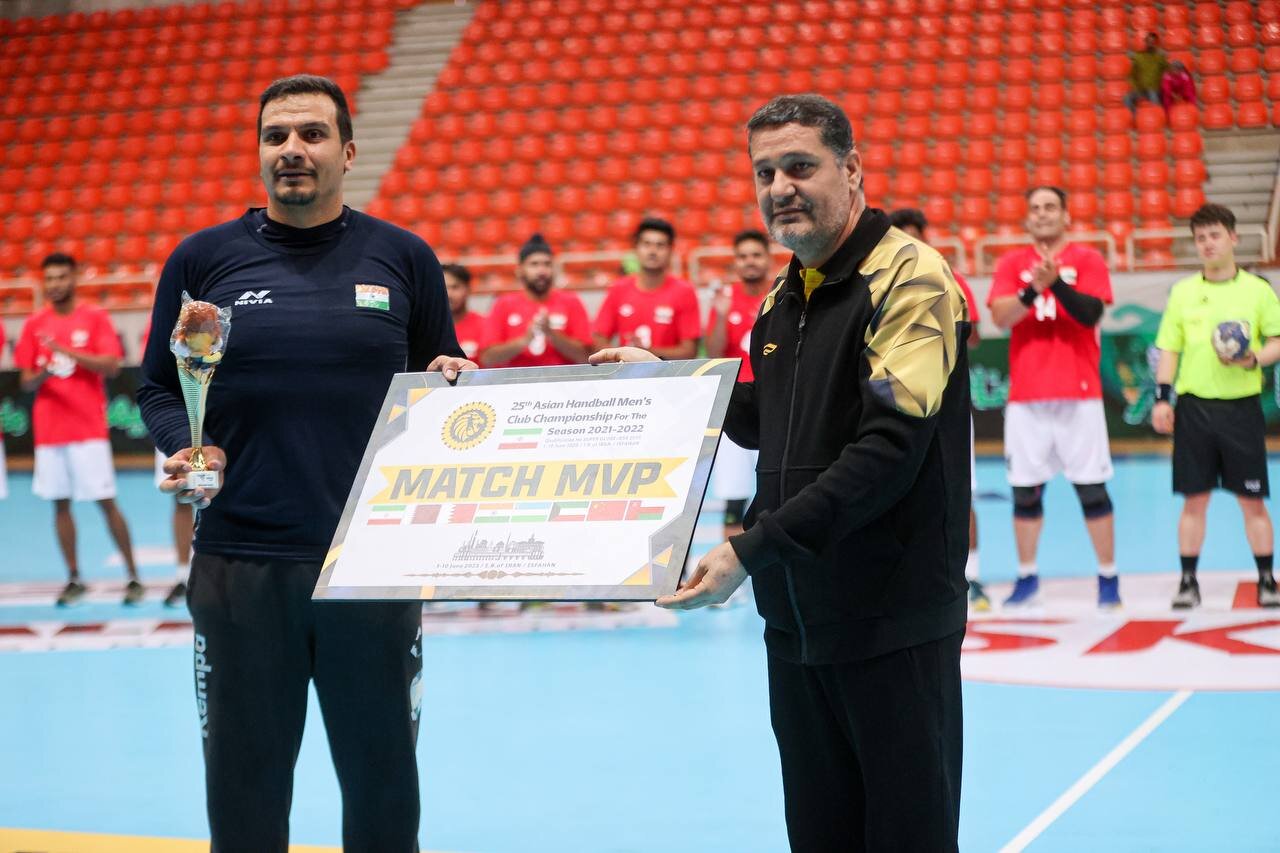 نماینده عمان۳۵ _ نماینده هند ۲۰/عمان جام باشگاههای هندبال آسیا را پر گل شروع کرد