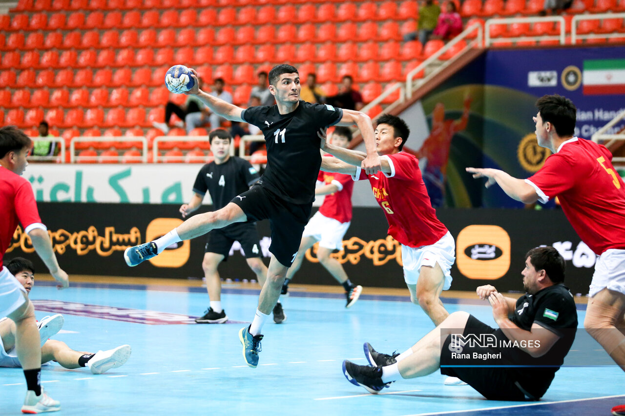 پیگیری مرحله گروهی پس از استراحت یکروزه دستهجمعی/ شاگردان وویوویچ در انتظار دومین برد