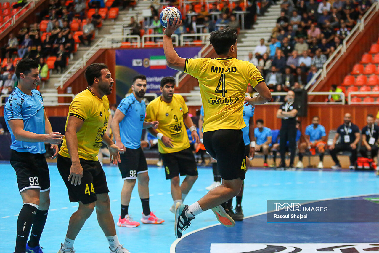 پیگیری مرحله گروهی پس از استراحت یکروزه دستهجمعی/ شاگردان وویوویچ در انتظار دومین برد