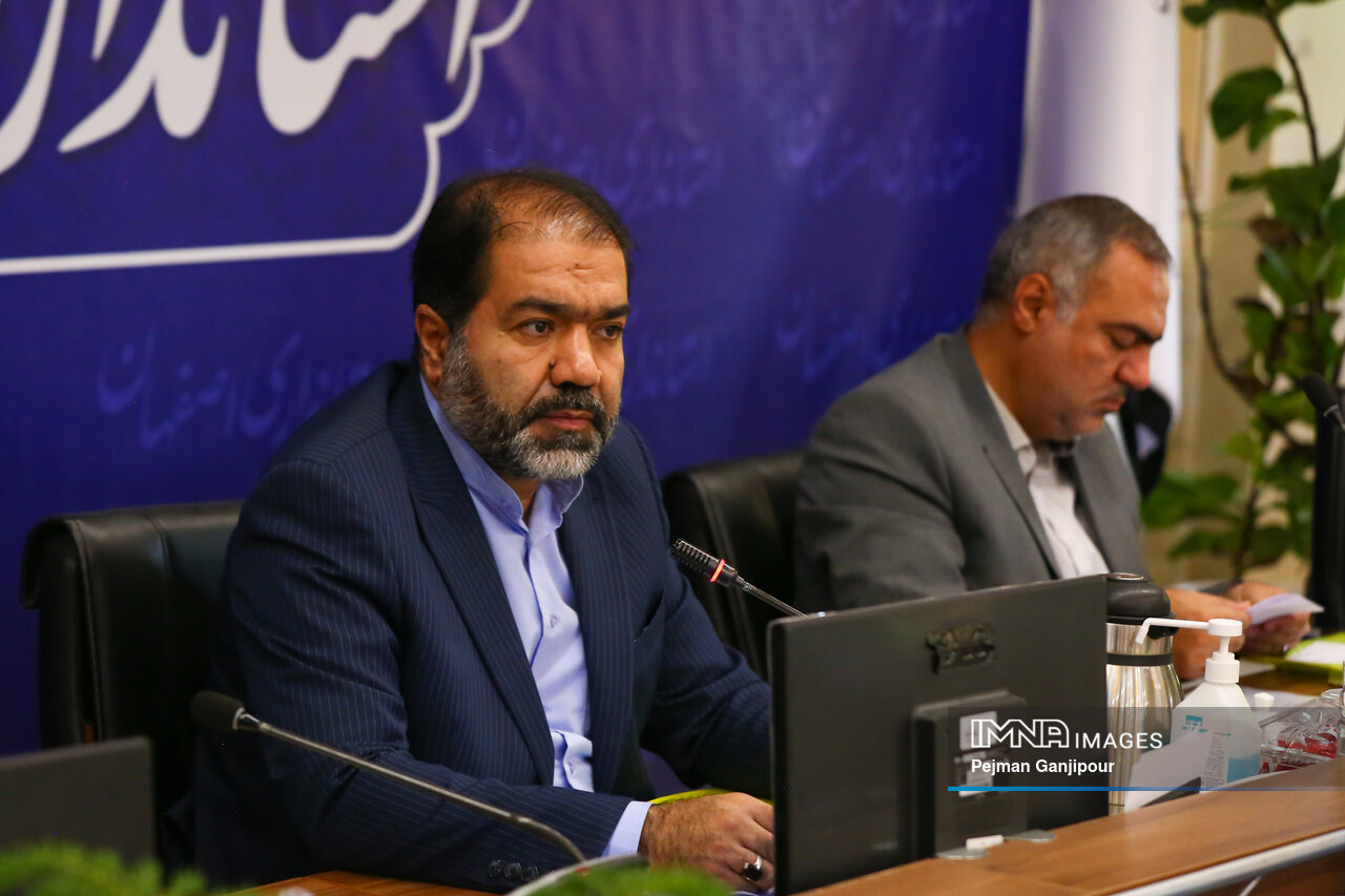 تسهیل صدور مجوز جایگاههای عرضه سوخت/ پروژههای نیمه تمام به بخش خصوصی واگذار میشود؟