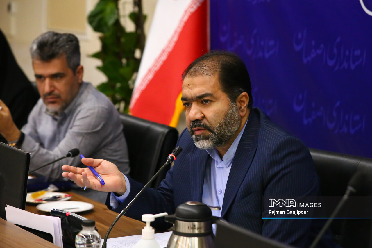 تسهیل صدور مجوز جایگاههای عرضه سوخت/ پروژههای نیمه تمام به بخش خصوصی واگذار میشود؟