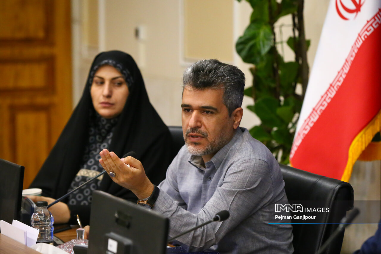 تسهیل صدور مجوز جایگاههای عرضه سوخت/ پروژههای نیمه تمام به بخش خصوصی واگذار میشود؟