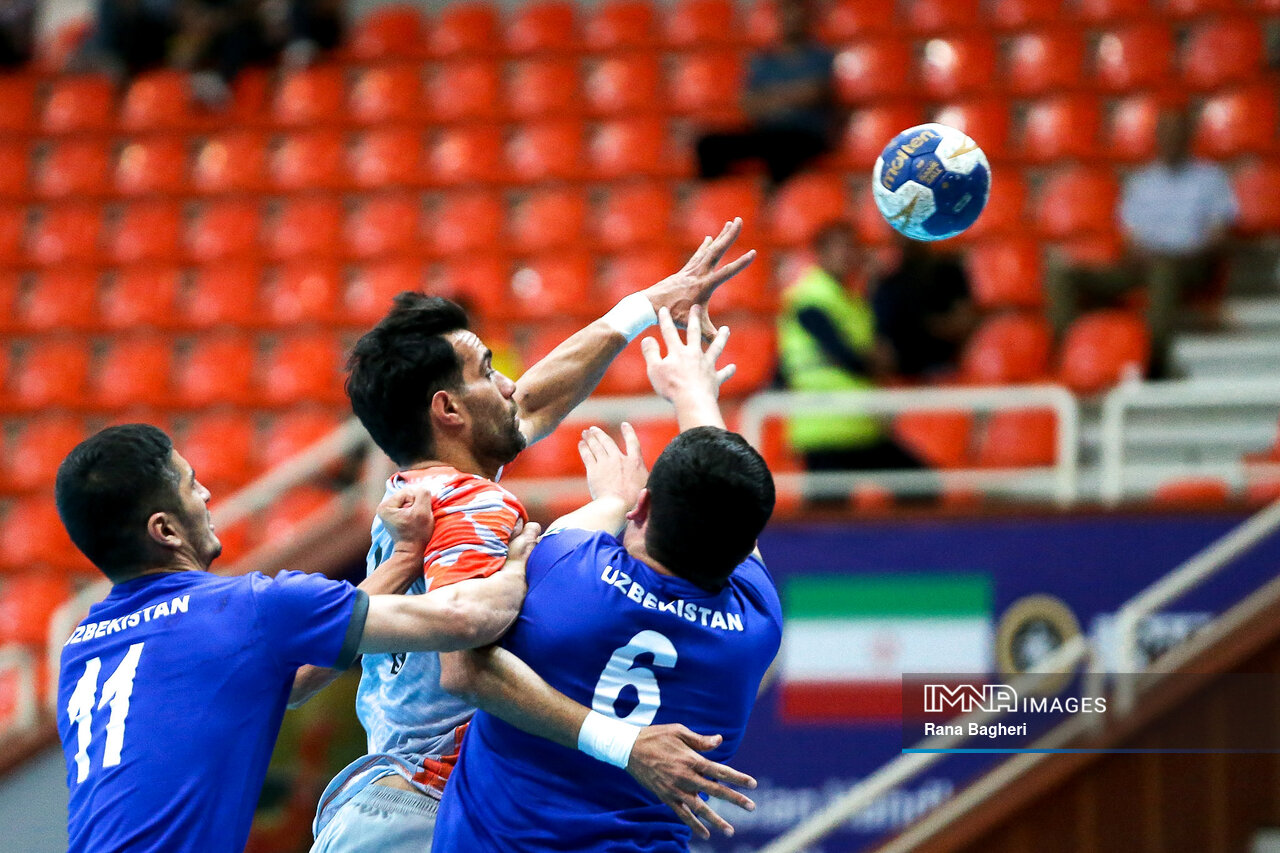 پیگیری مرحله گروهی پس از استراحت یکروزه دستهجمعی/ شاگردان وویوویچ در انتظار دومین برد