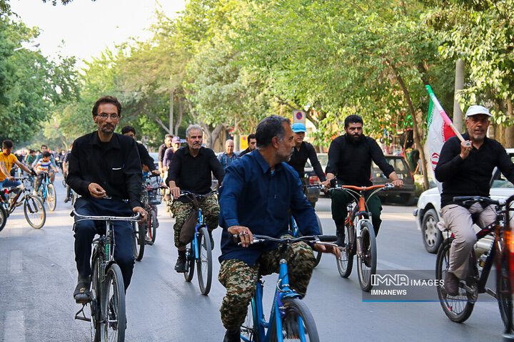 همایش دوچرخه سواری «عاشقان حسینی، رهروان خمینی»