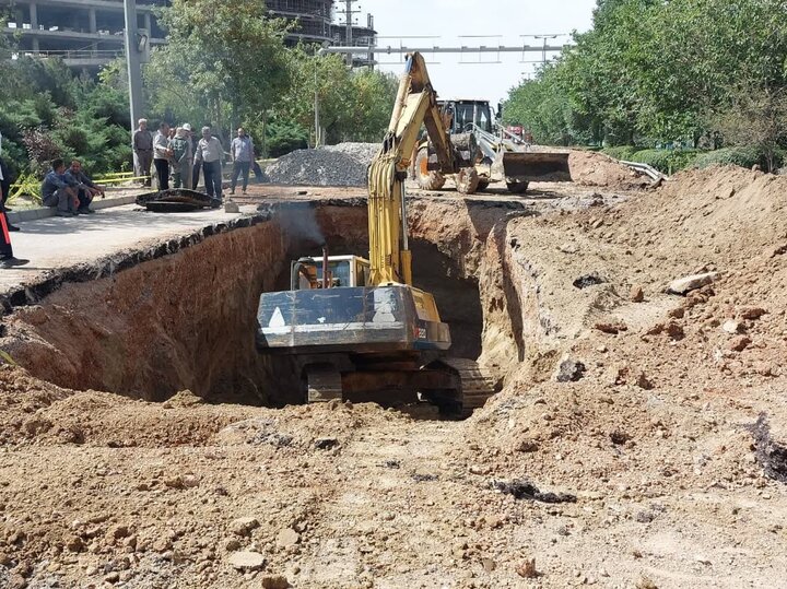 آخرین وضعیت ترمیم حفره در اتوبان شهید آقابابایی