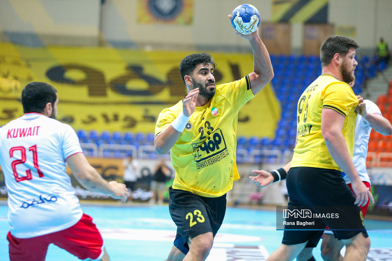 تلاش برای بقا در طبس و کازرون