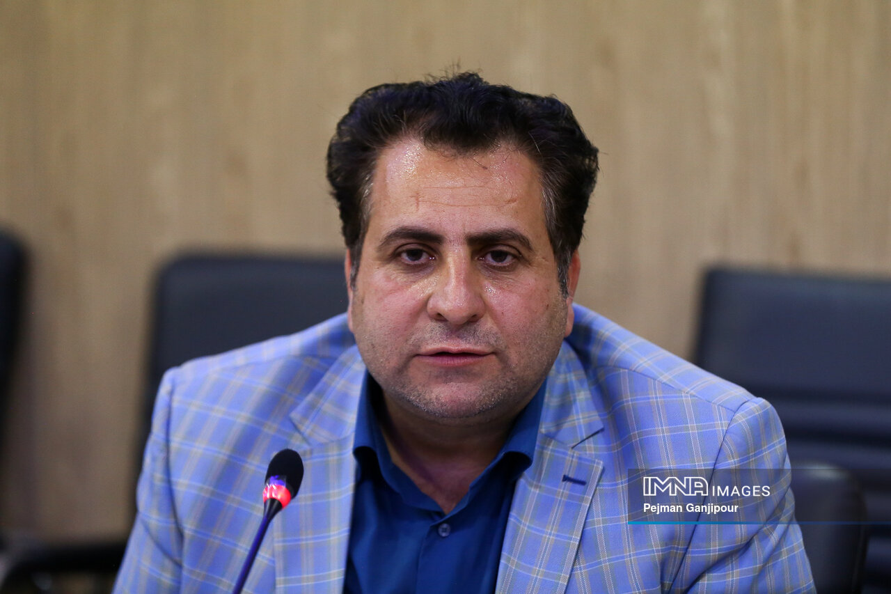 نرسیدن سیمرغ صنایعدستی به قله قاف موفقیت / ضعف ساختار آموزشی در تربیت هنرمند خلاق