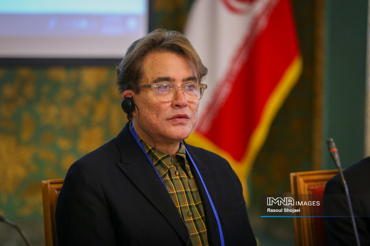 WCC president visits Isfahan, hails it as early World Handicrafts City