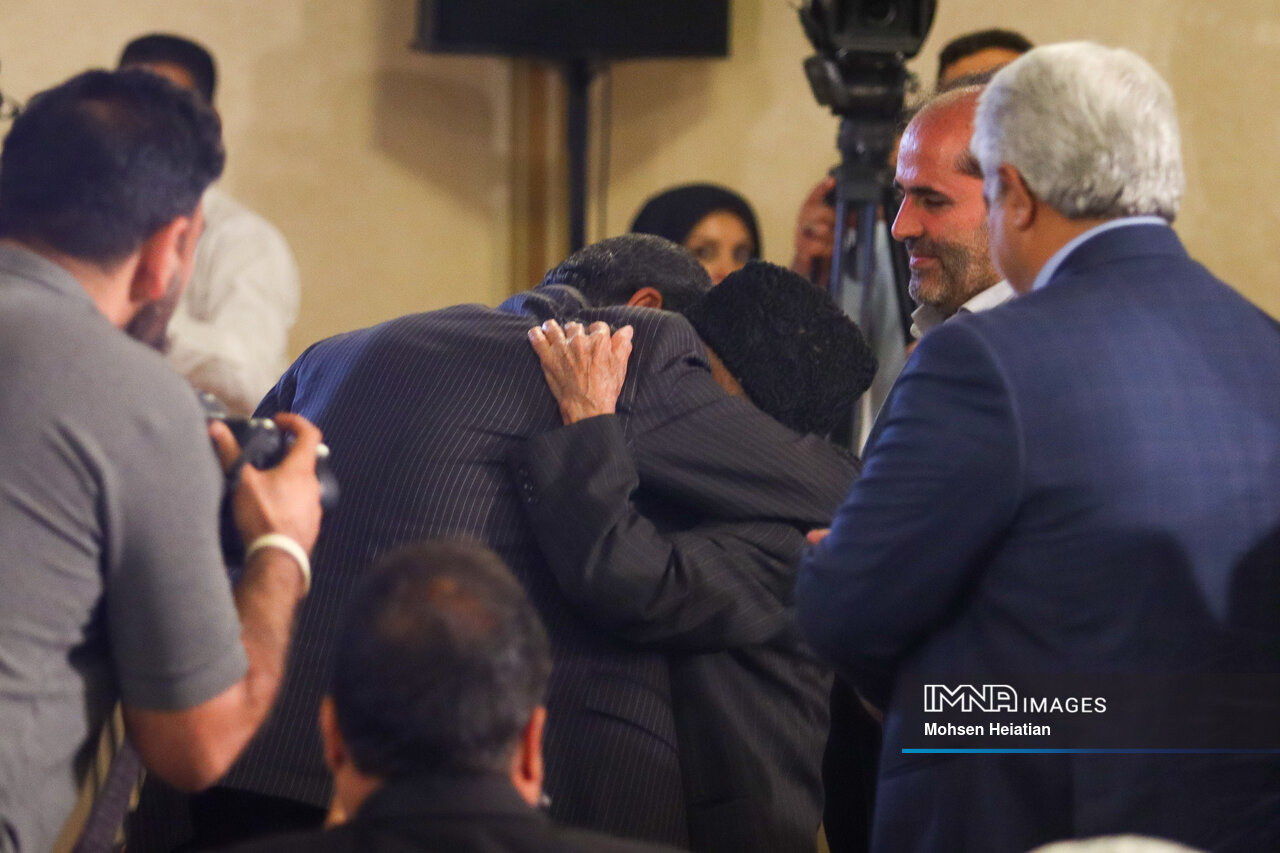 درخشش نصف جهان پیش روی وزیر میراث فرهنگی