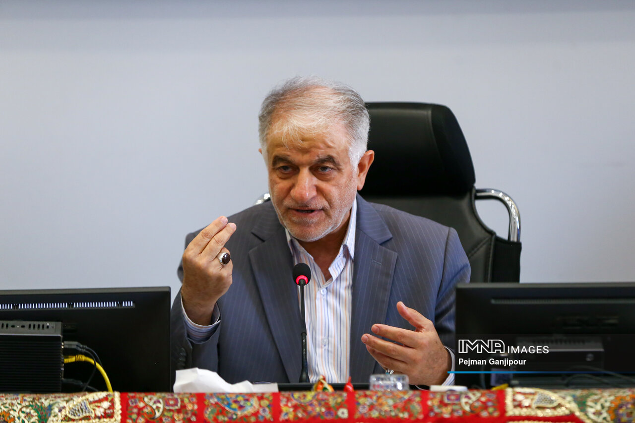 مدیر خلاق  برای باغ فدک تعیین شود/ اصفهان نیازمند هسته مدیریت نرم گردشگری است