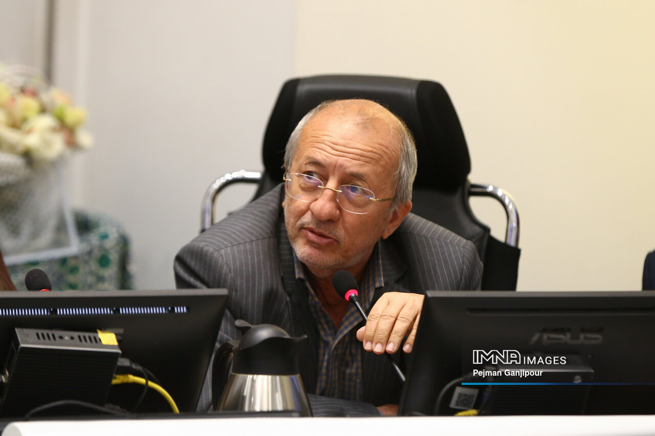 بلاتکلیفی کارخانه ریسباف/ بیمه تکمیلی کارگران فضای سبز/ آخرین وضعیت گذر آقانورالله نجفی