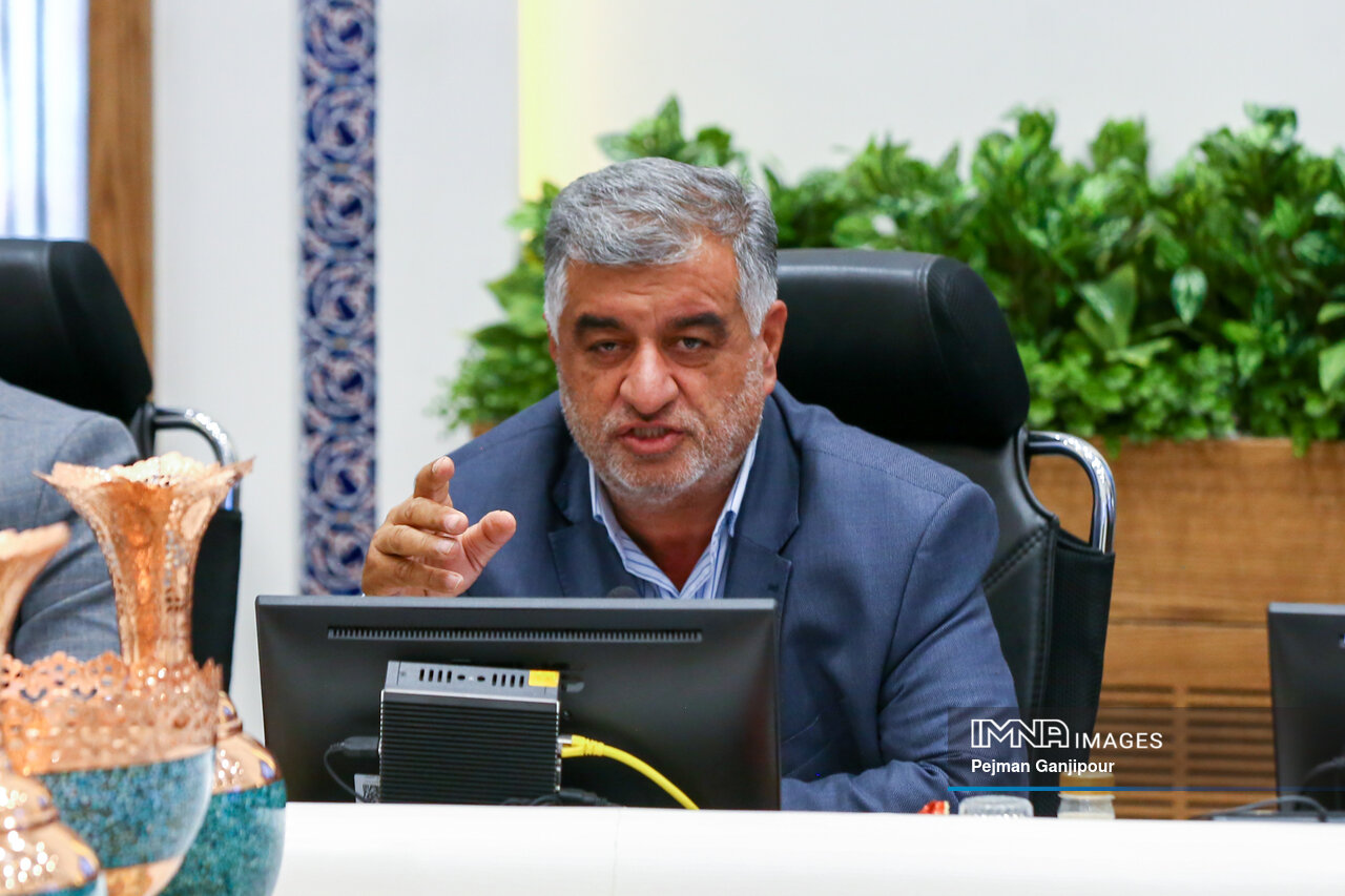 بلاتکلیفی کارخانه ریسباف/ بیمه تکمیلی کارگران فضای سبز/ آخرین وضعیت گذر آقانورالله نجفی