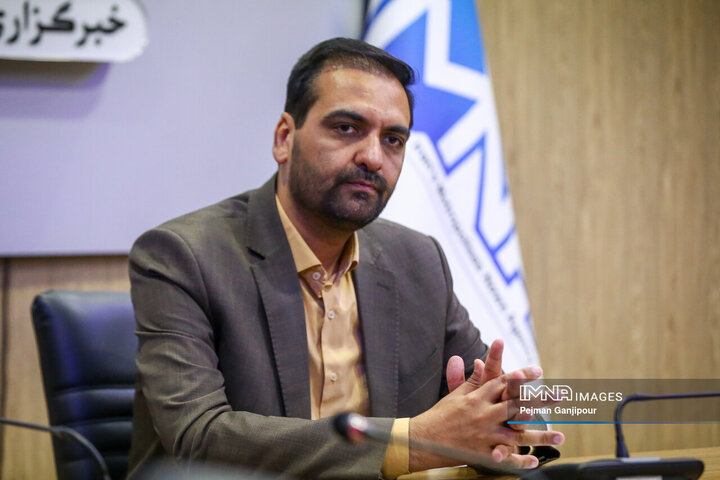 شهردار اصفهان آخرین وضعیت پروژه‌های شهری را از نزدیک بررسی می‌کند