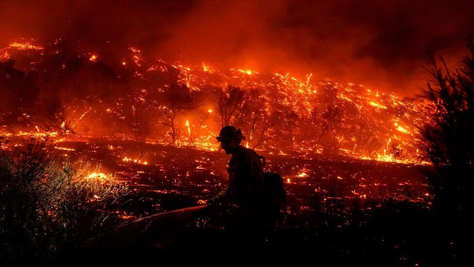 آتش‎‌سوزی جنگل‌های کانادا تا تابستان ادامه دارد