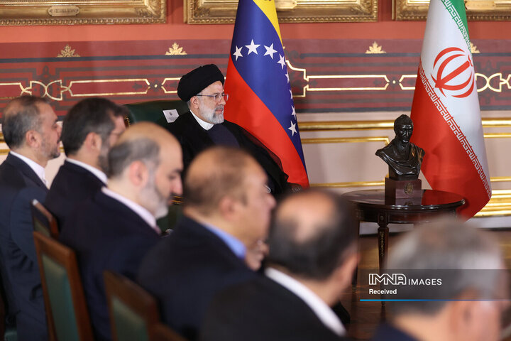 حضور در پارلمان و دیدار با رئیس مجلس ونزوئلا