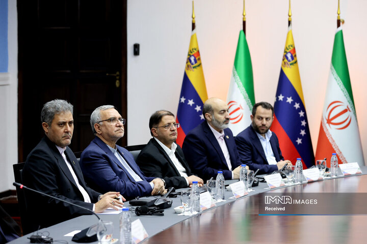 نشست هیئت های عالیرتبه ایران و ونزوئلا