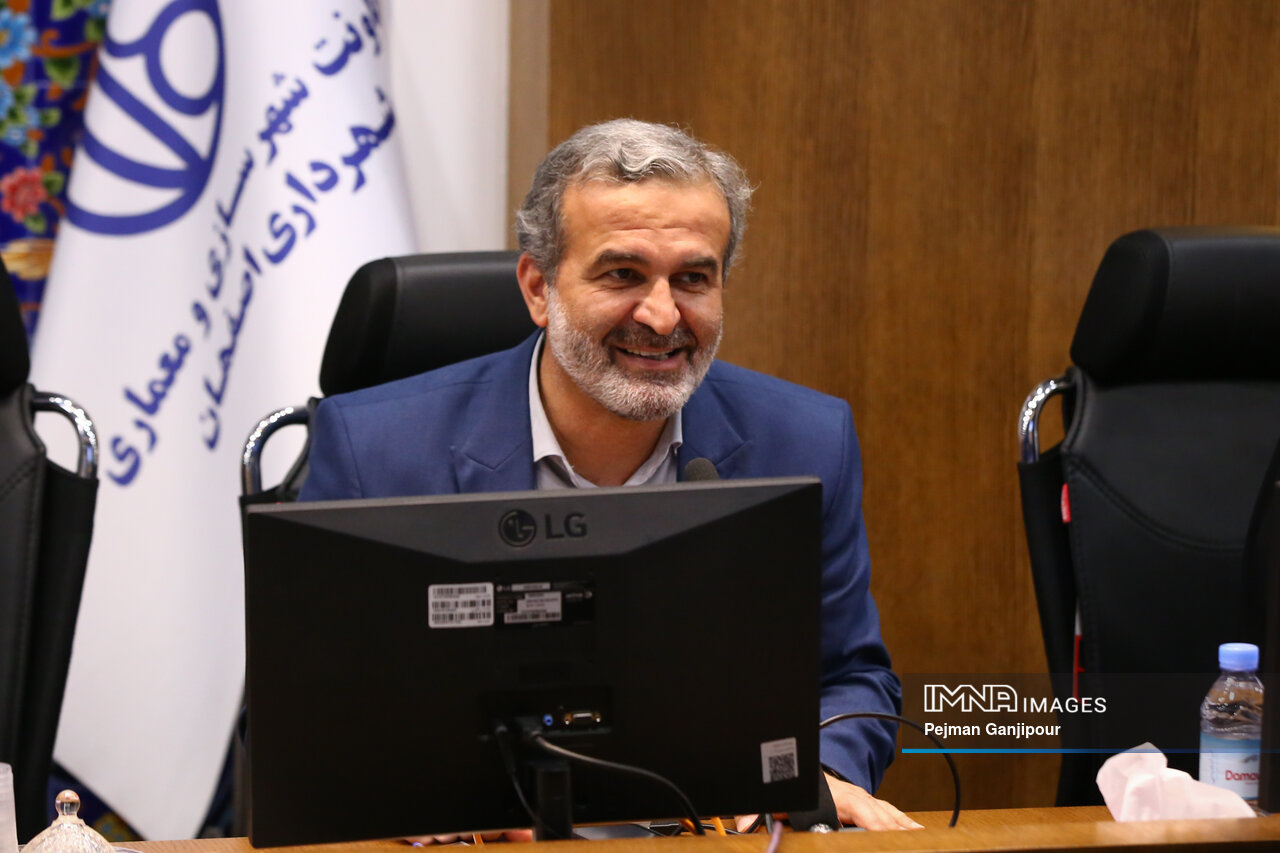 کاهش ۸ مگاواتی مصرف برق در شهرداری اصفهان