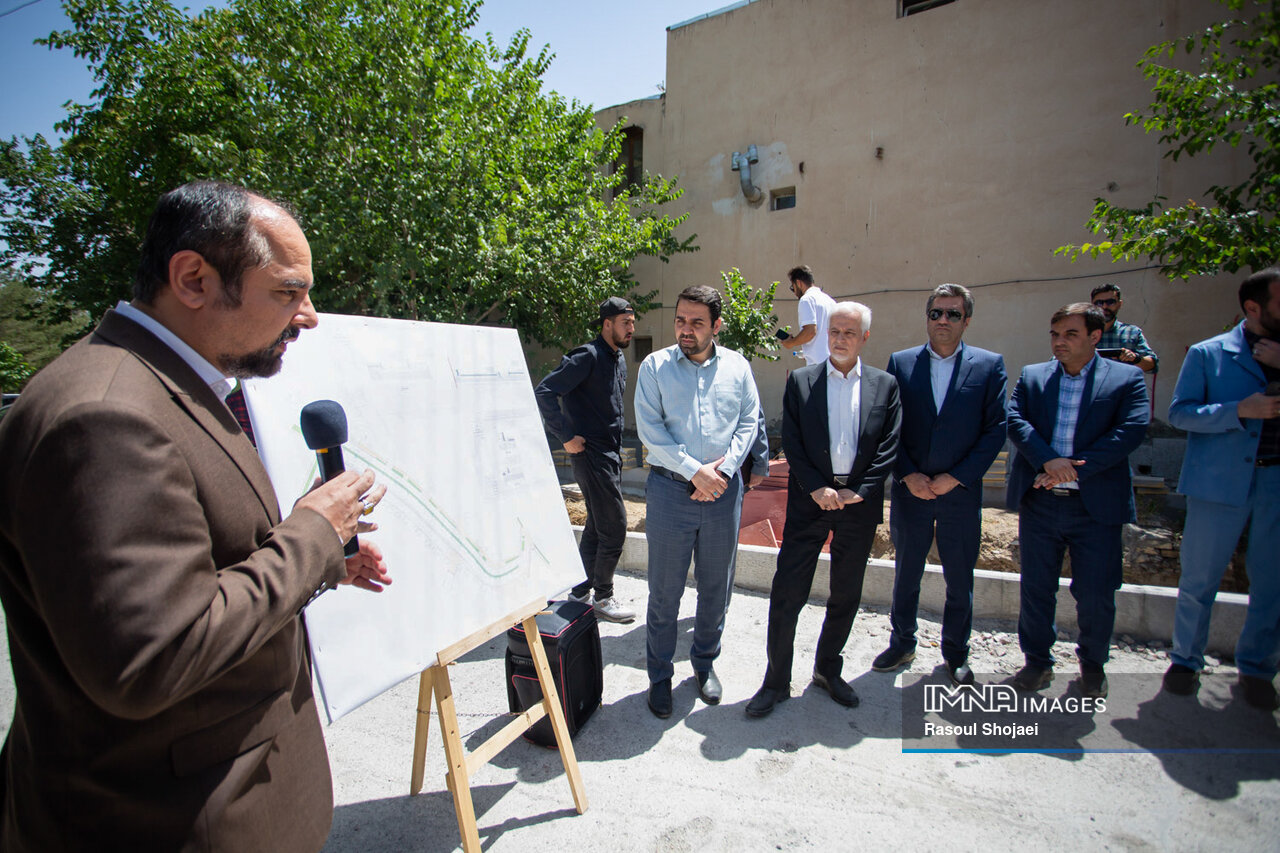 از ادای احترام به شهدا تا کلنگزنی ۱۰۳ میلیارد پروژه در منطقه ۶ اصفهان