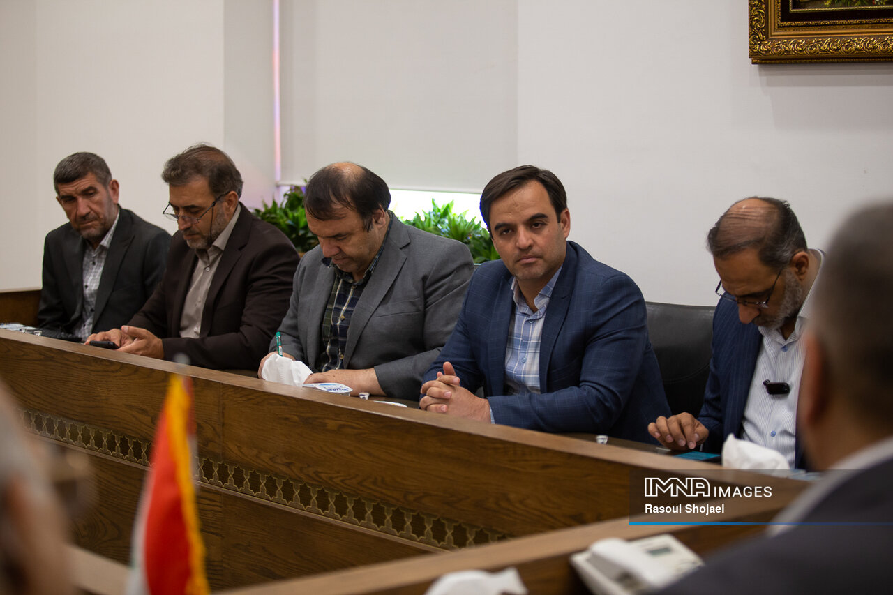 ارائه ۲ پیشنهاد برای افزایش موثر ارتباطات شهرهای نجف و اصفهان