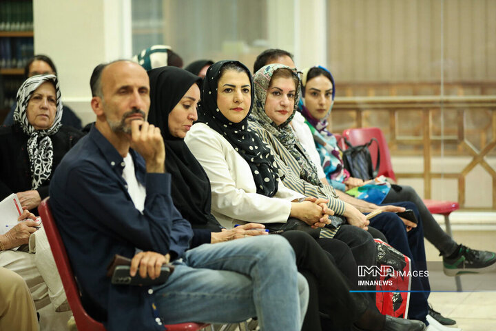 نشست تخصصی مشروطیت اصفهان
