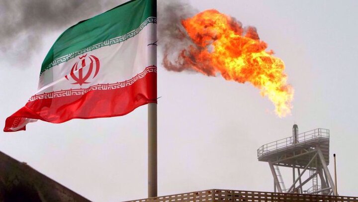 Iran's Oil Minister Reports Five-Year High in Crude Oil Production Despite US Sanctions
