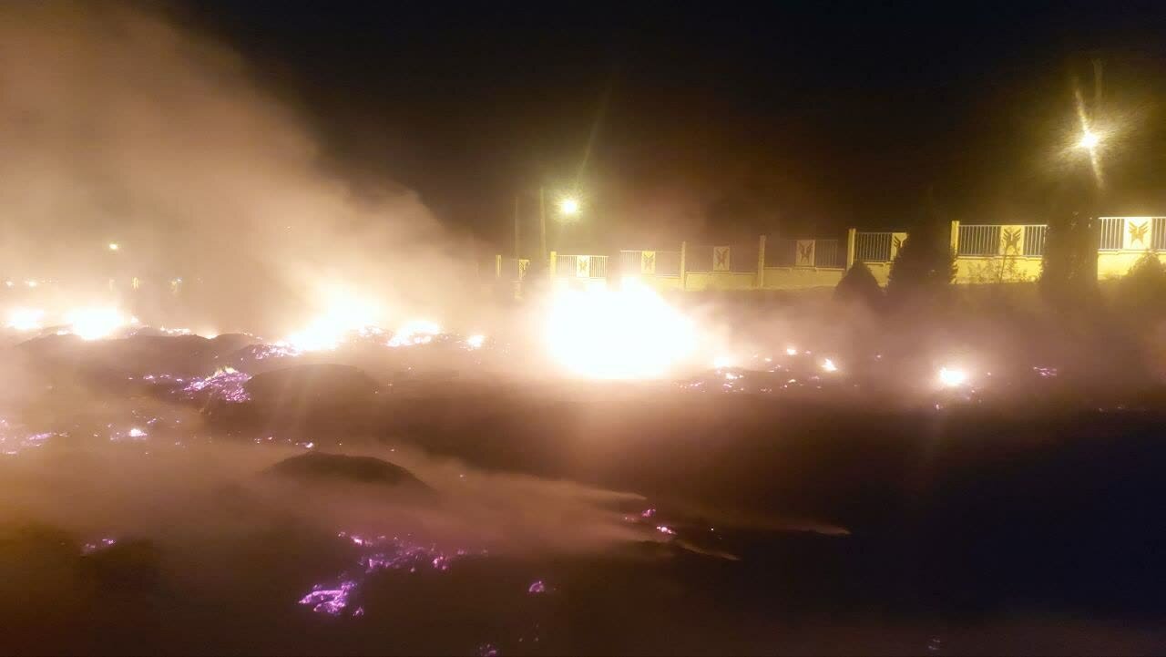 جزئیات وقوع حریق سنگین در دانشگاه آزاد خمینی شهر + عکس