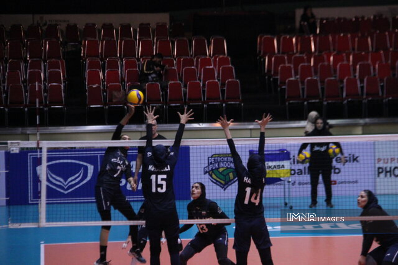 ۳ ست تا قهرمانی سایپا