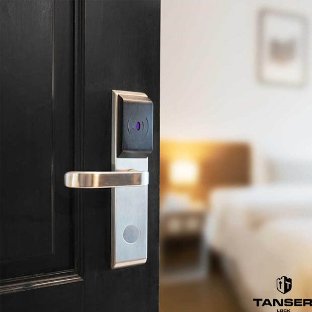 دستگیره دیجیتال درب آپارتمان چیست و چه کاربردی دارد؟