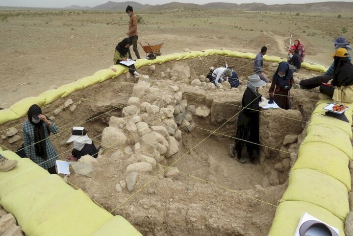 Archaeologists unearth potteries dating from Achaemenid, Parthian, and Sassanid eras
