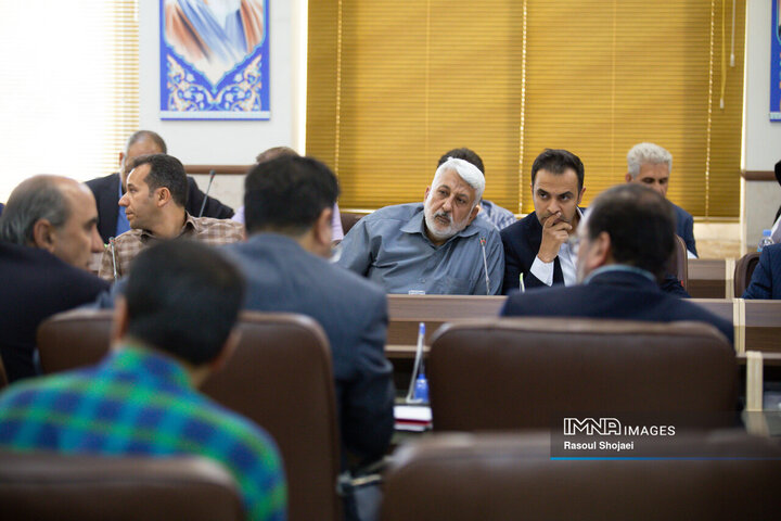 نشست بخشداران، شهرداران و رؤسای شوراهای اسلامی شهرستان خمینی‌شهر