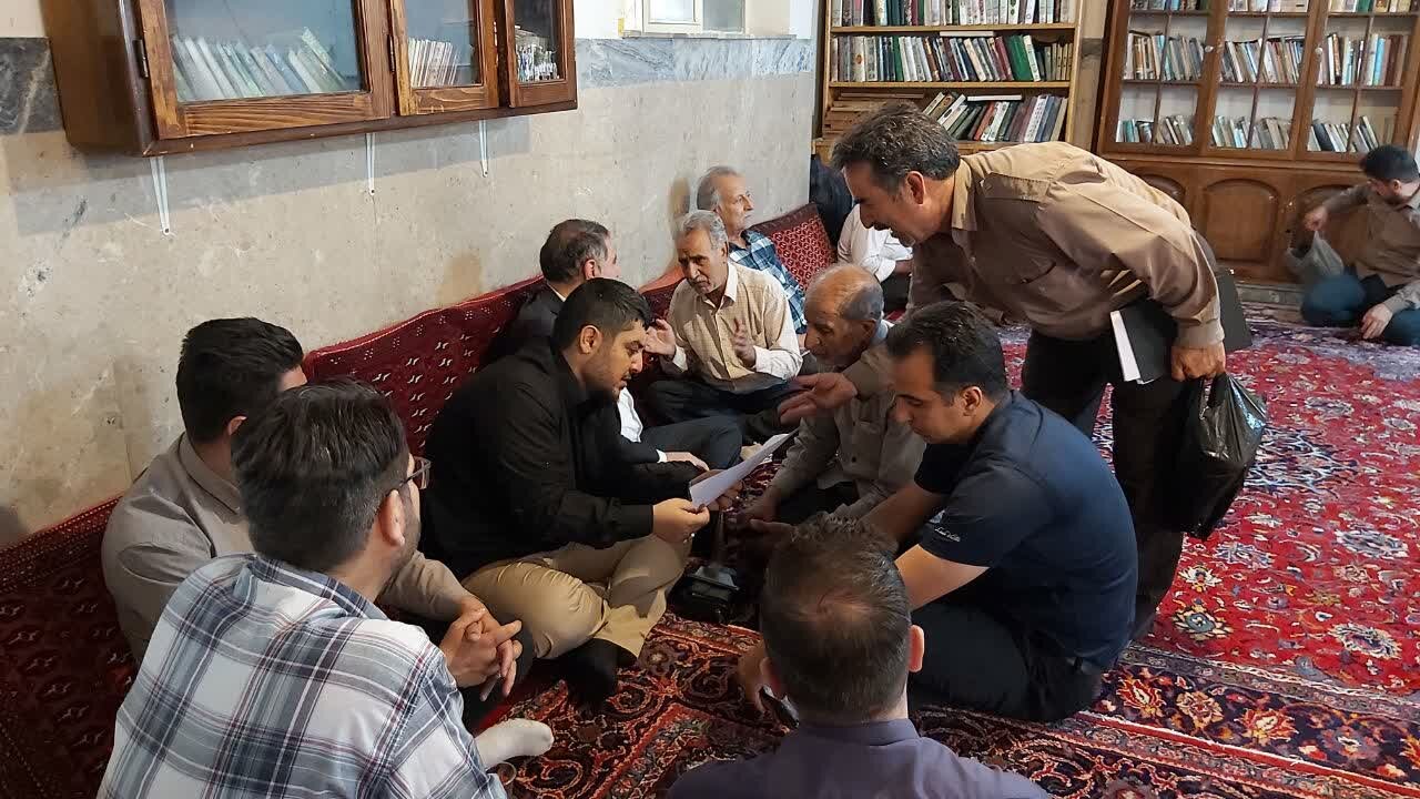 دیدار مردمی قائممقام و معاونان شهردار کرمانشاه با اهالی منطقه ۷