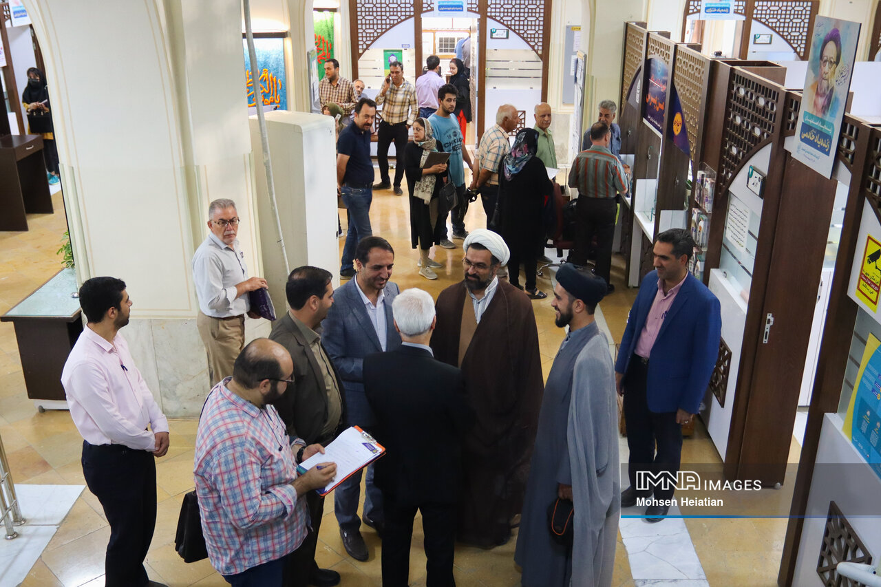 منطقه یک؛ سومین مقصد بازدید سرزده شهردار اصفهان/ گرهگشایی از مشکلات منطقه مرکزی شهر