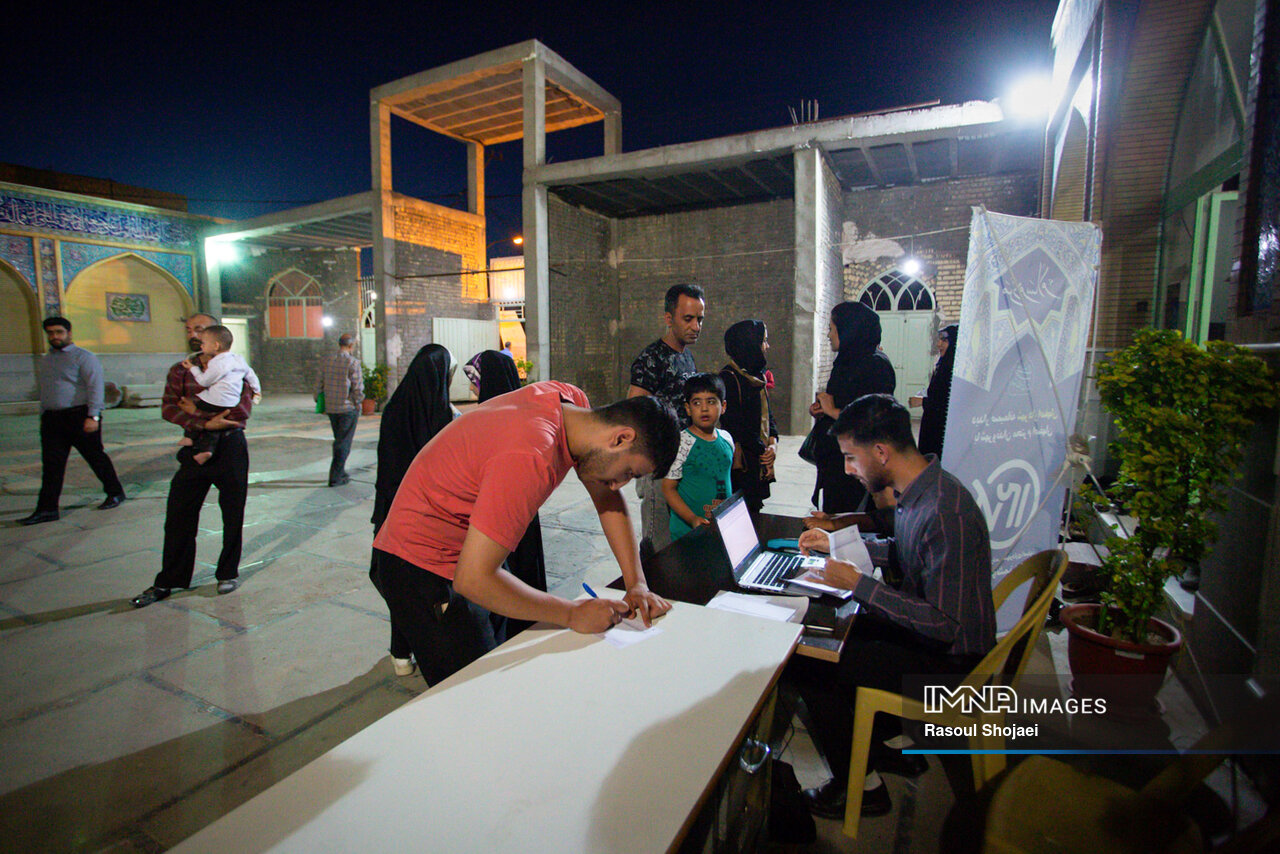 زینبیه از گذشته تا امروز/ شهردار اصفهان پای درد و دل مردم منطقه ۱۴ نشست