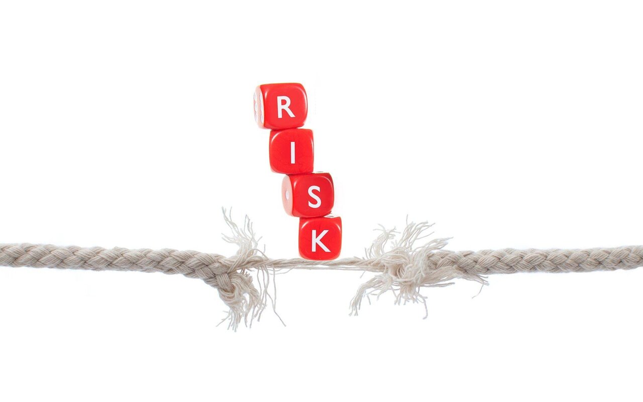ریسک در بازارهای مالی + مفهوم، انواع و خطرات Financial Risk
