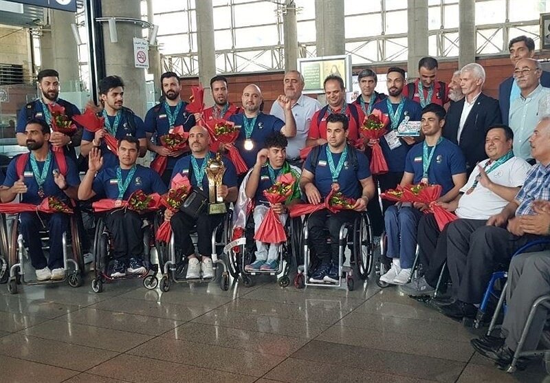 بازگشت افتخارآفرینان بسکتبال با ویلچر ایران در سکوت عجیب فرودگاه
