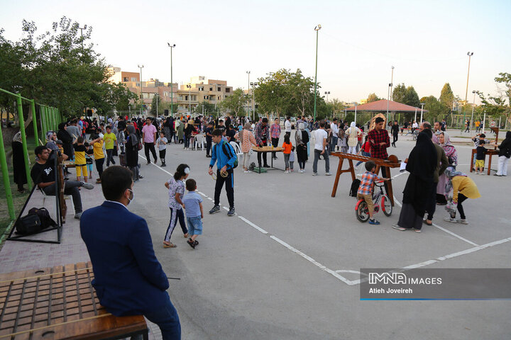 جشنواره بازی و تفریح «یک شهر لبخند»