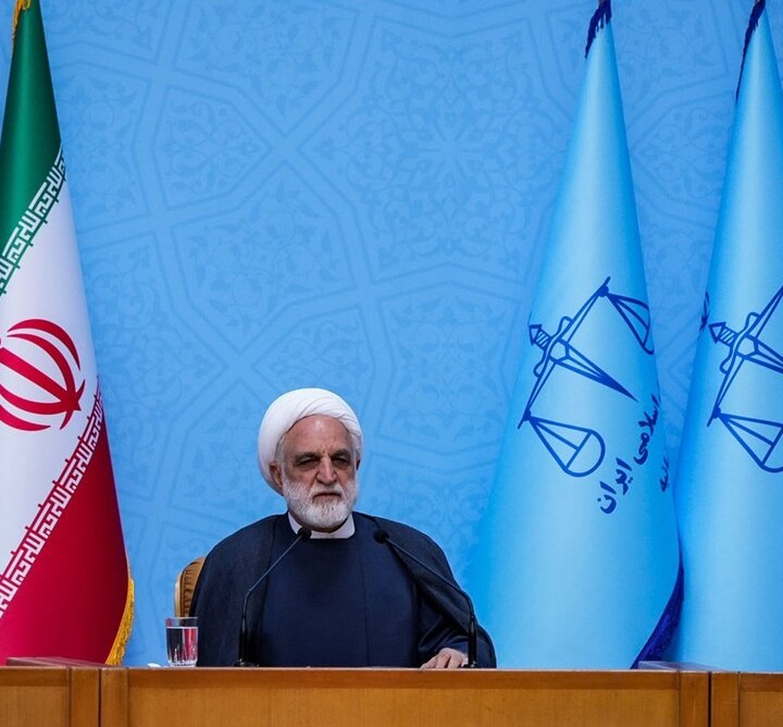 اشد مجازات در انتظار عناصری که با متخاصمان، متجاوزان و اشرار همکاری و همدستی دارند