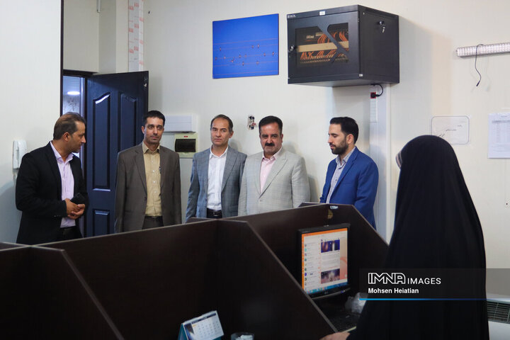بازدید مدیرعامل سازمان سرمایه گذاری و مشارکت‌های مردمی شهرداری اصفهان