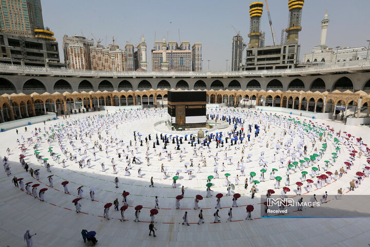 طواف خانه خدا در دوران کرونا