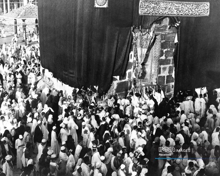 نمایی از کعبه در سال 1327