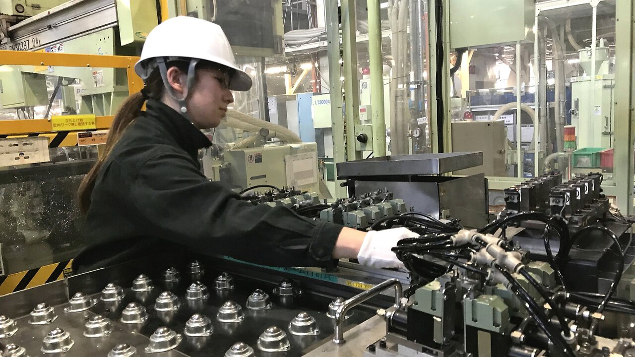 روز جهانی کارگران صنعتی ۲۰۲۳ + ۵ کشور برتر تولیدکننده در جهان