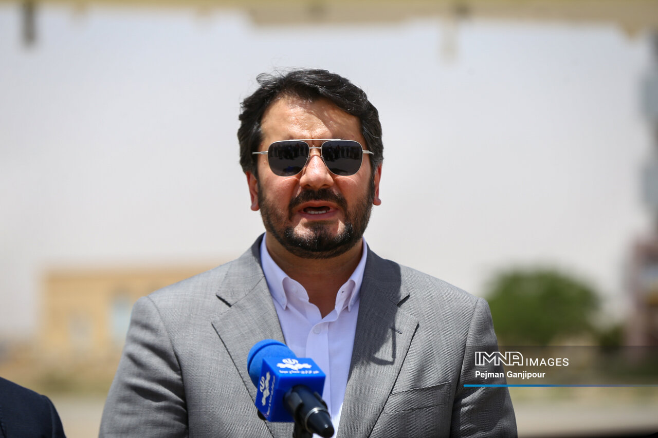 سفر یک روزه وزیر راه و شهرسازی به خوزستان
