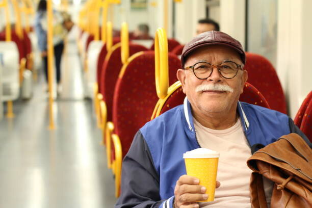 حمل‌ونقل عمومی برای سالمندان کانادایی رایگان شد