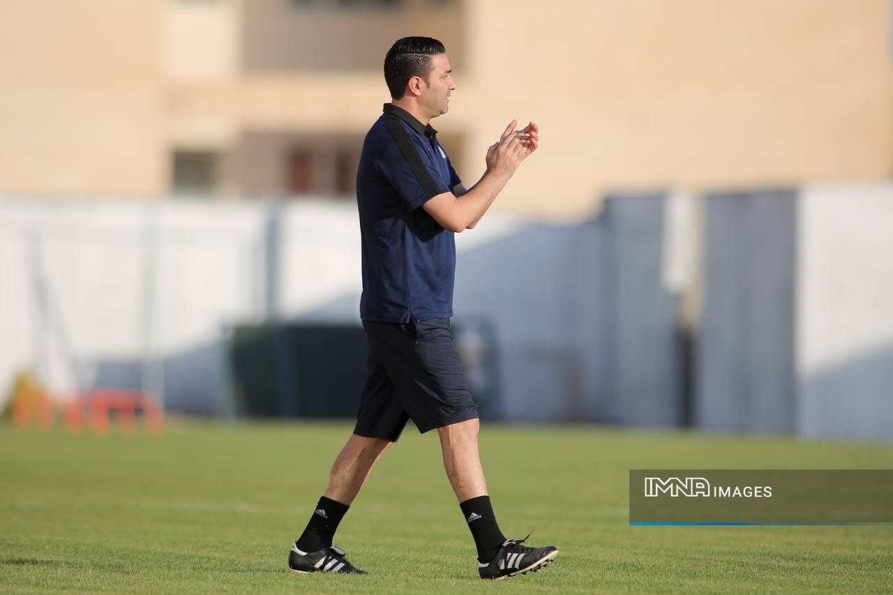 آخرین وضعیت نیمکتهای سرمربیگری لیگ برتر/پاسکاریهای تکراری و تمامنشدنیِ باشگاهها