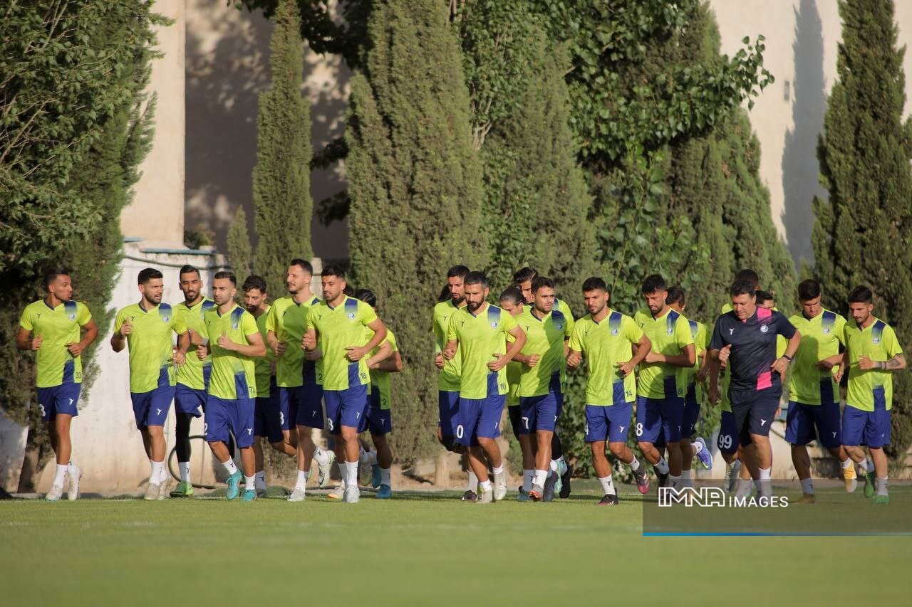 روند نقلوانتقالاتی سپاهان و سرخابیهای پایتخت چگونه بوده است؟