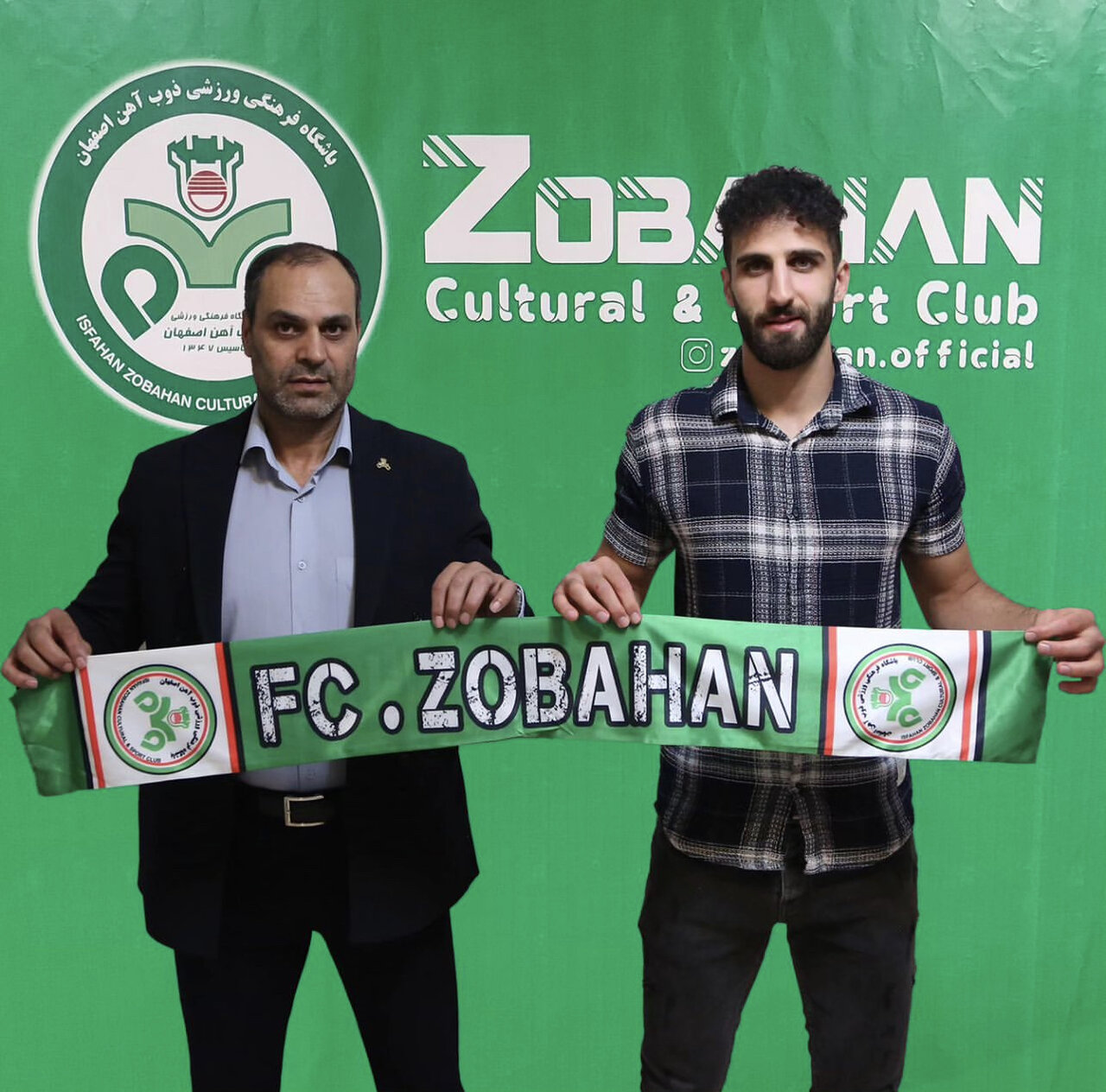 کاپیتان ذوبآهن قرارداد خود را تمدید کرد+عکس