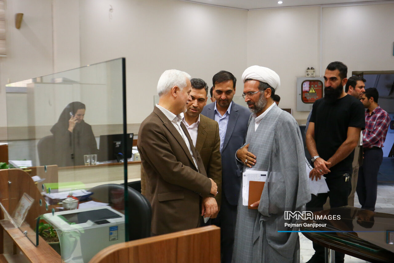 پنجمین بازدید سرزده شهردار اصفهان به ایستگاه منطقه ۹ رسید