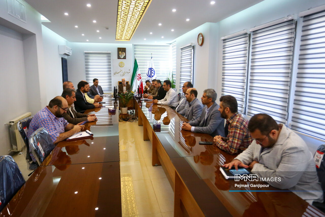 پنجمین بازدید سرزده شهردار اصفهان به ایستگاه منطقه ۹ رسید