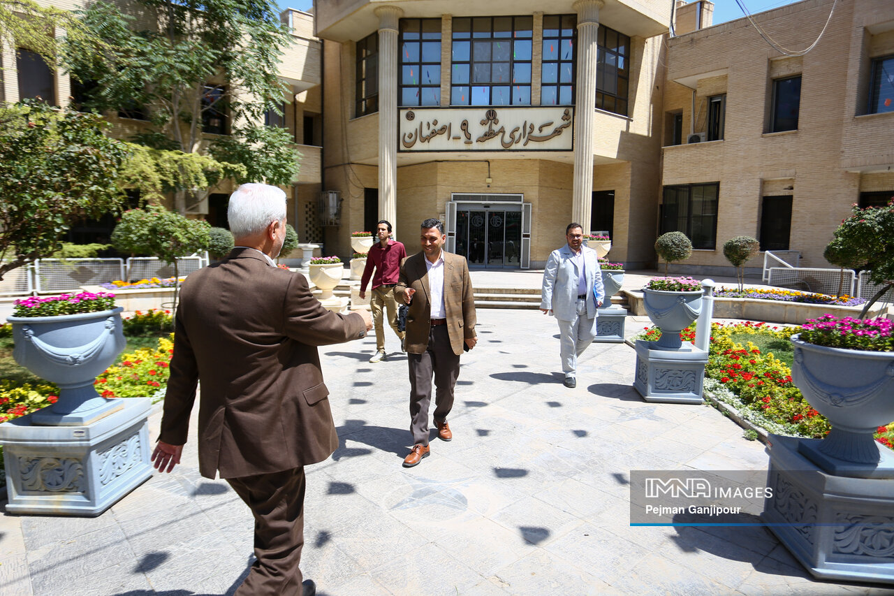 پنجمین بازدید سرزده شهردار اصفهان به ایستگاه منطقه ۹ رسید