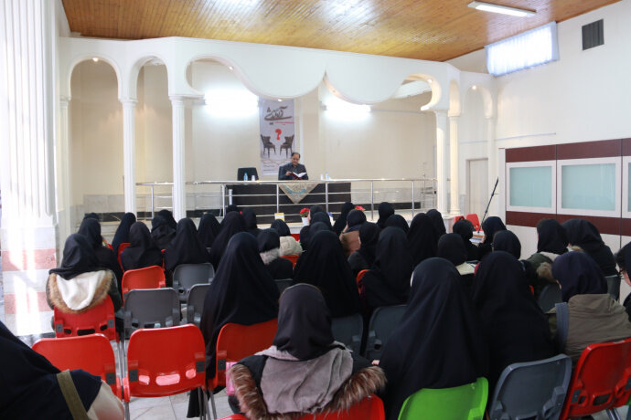 کرسیهای آزاداندیشی؛ راهکاری مناسب برای تعالیبخشی دانشجویان